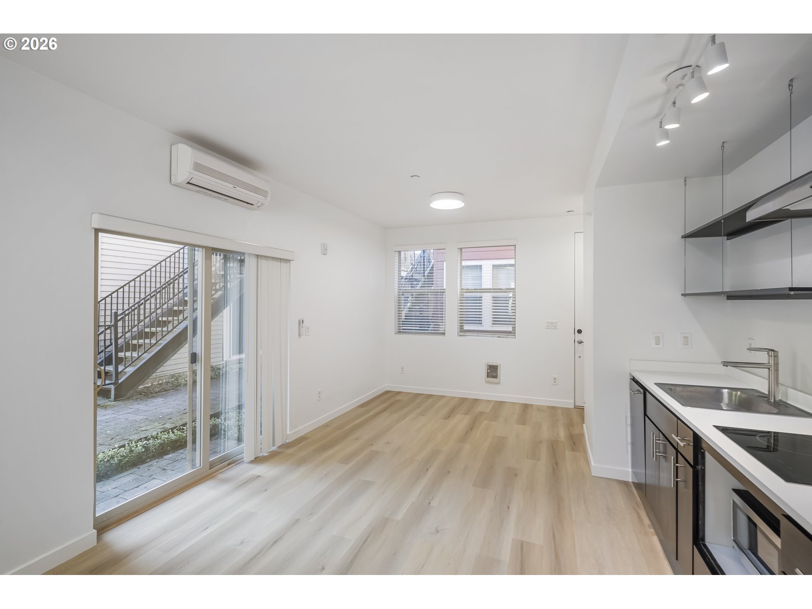 Photo #10: 663497631 Listing: Photo #10