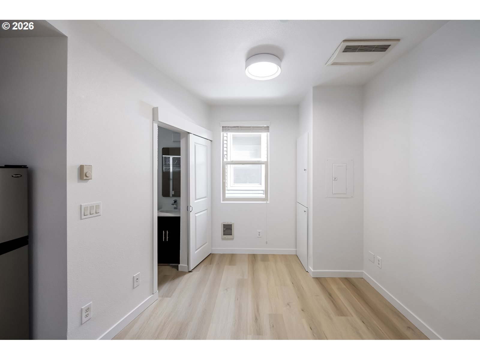 Photo #4: 663497631 Listing: Photo #4