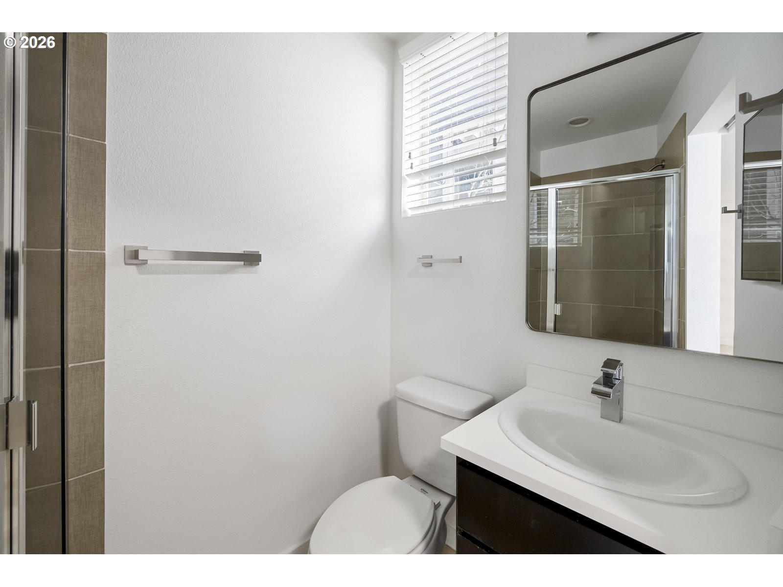 Photo #5: 663497631 Listing: Photo #5