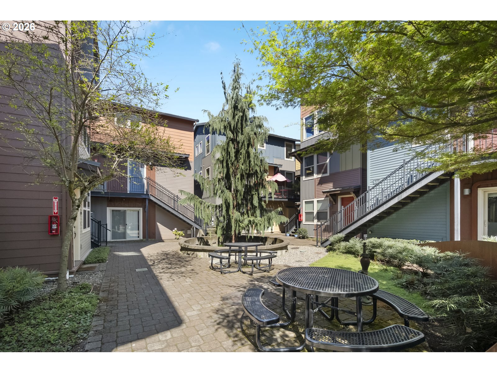 Photo #1: 663497631 Listing: Photo #1