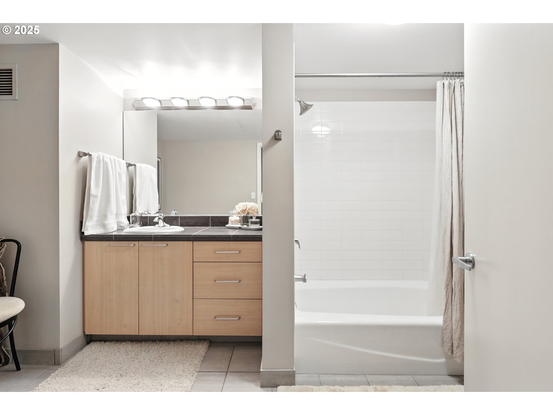 Photo #11: 664173665 Listing: Photo #11