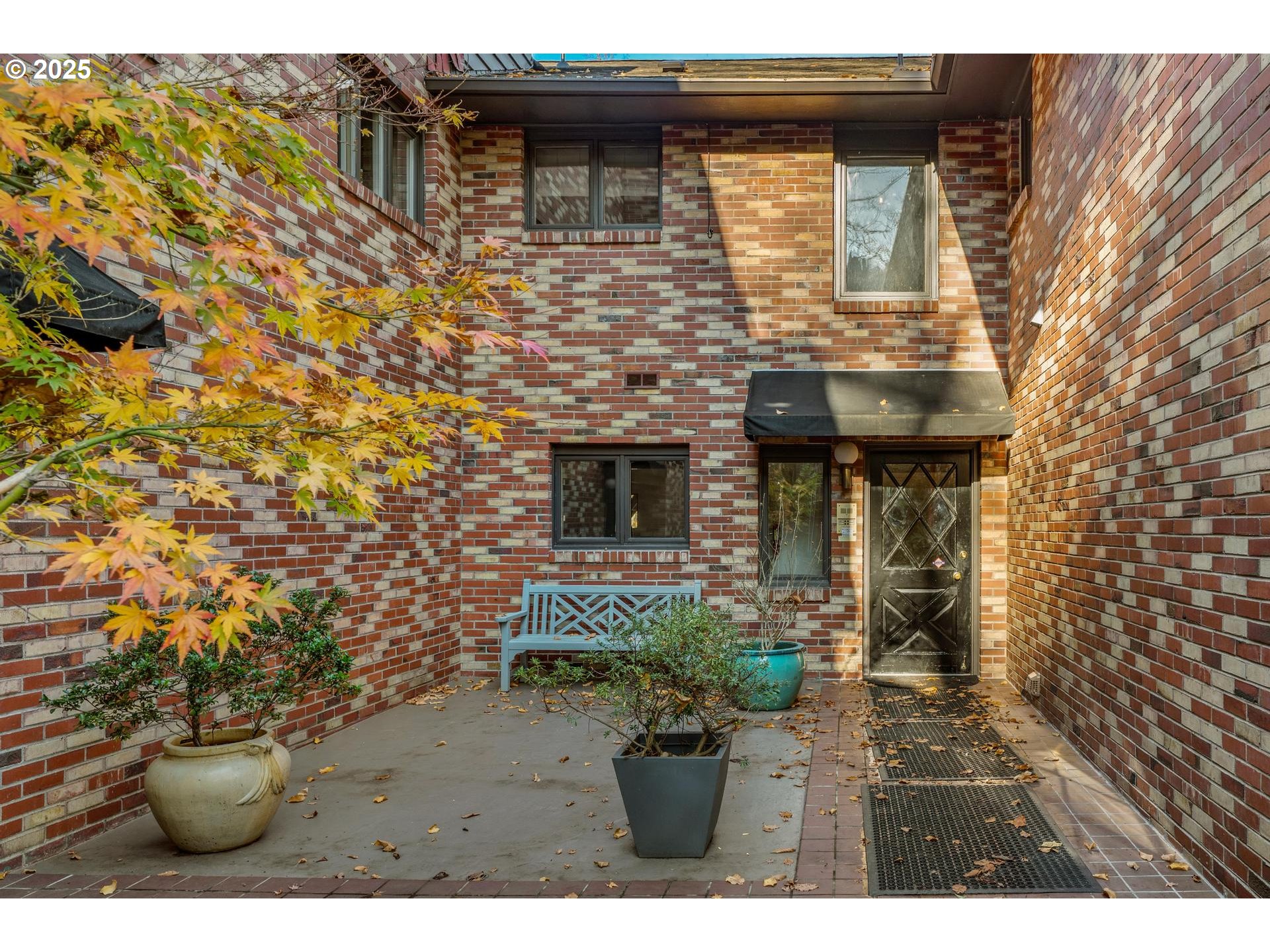 Photo #2: 664443030 Listing: Photo #2