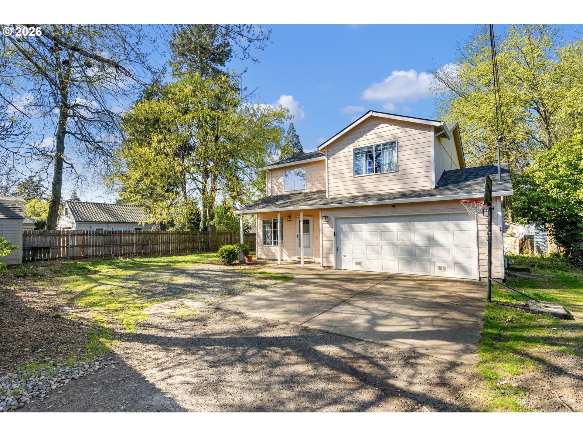 726 Cheadel Lake Ct, Lebanon, OR, 97355