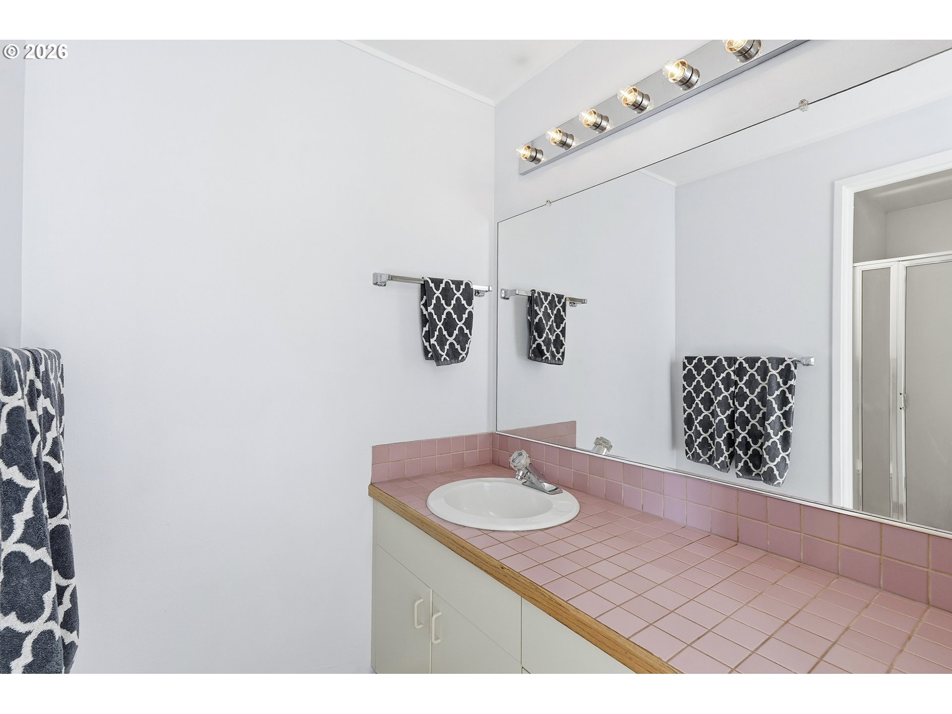 Photo #28: 665170614 Listing: Photo #28