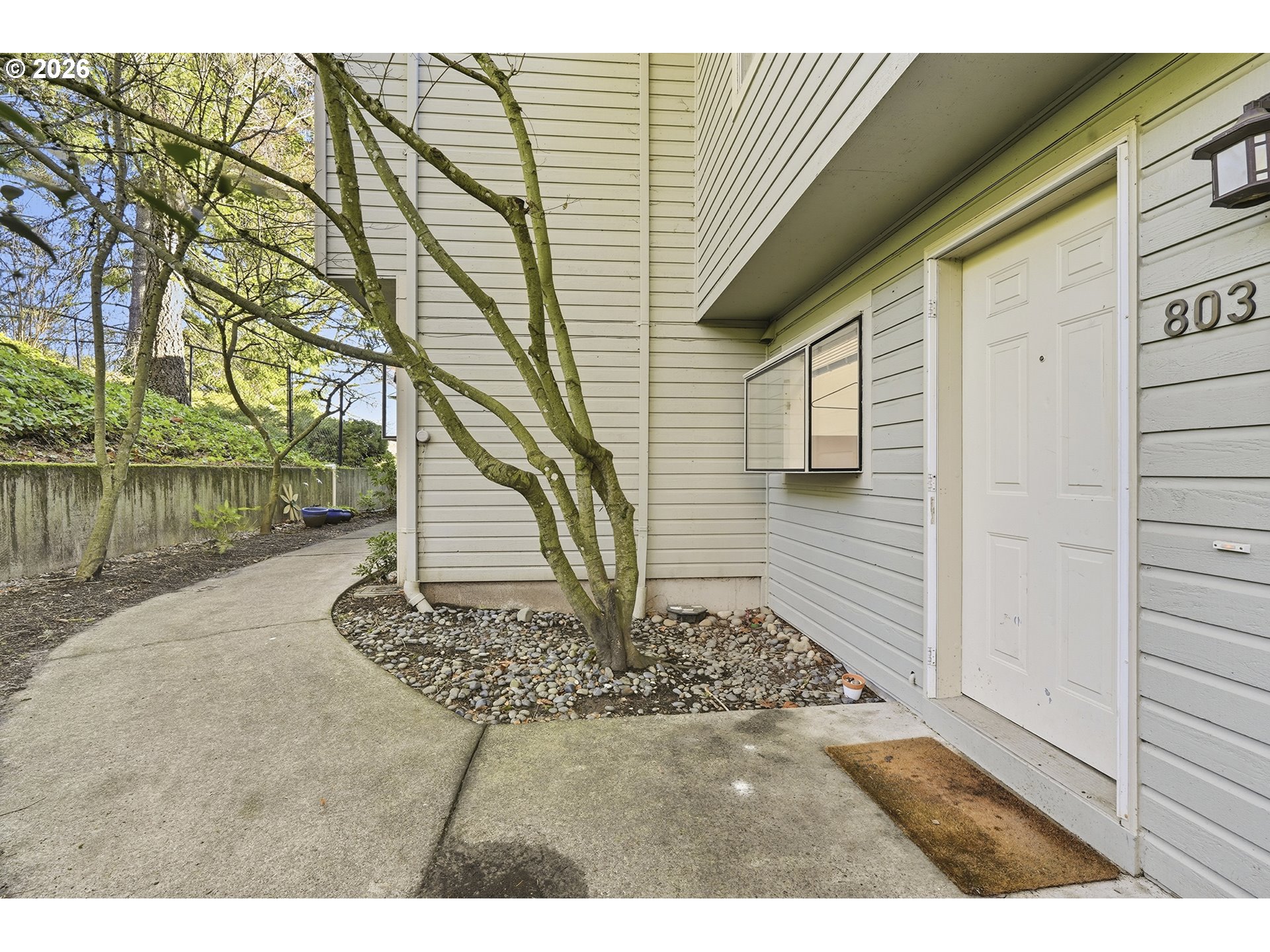 Photo #3: 665170614 Listing: Photo #3