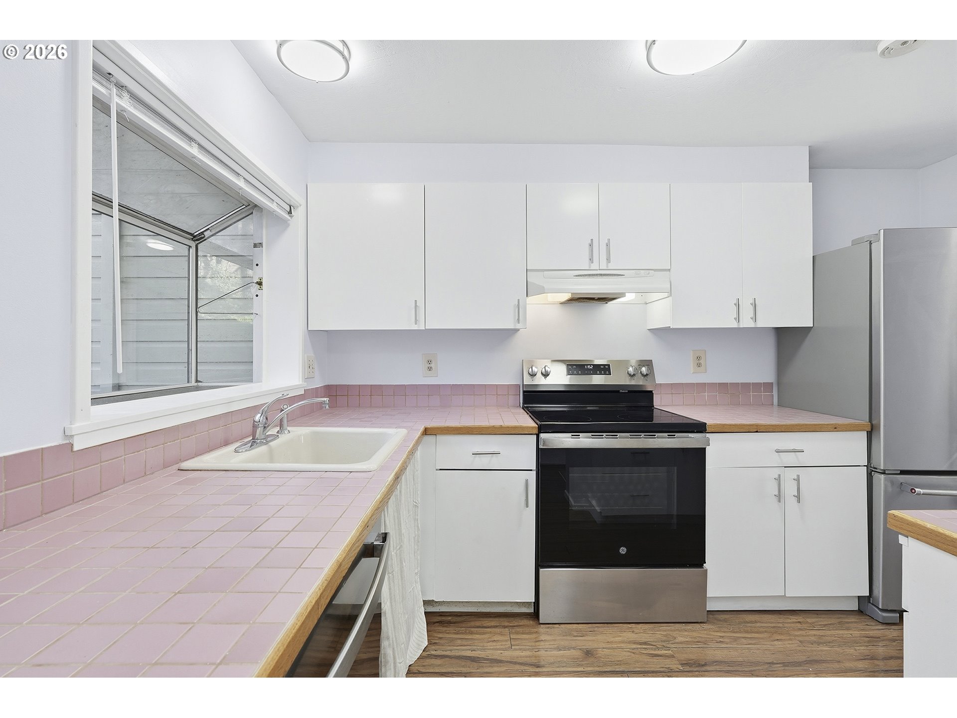 Photo #5: 665170614 Listing: Photo #5