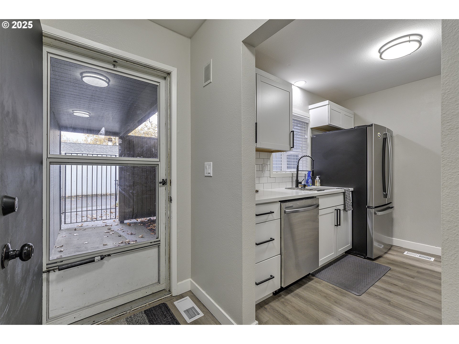 Photo #6: 665414318 Listing: Photo #6