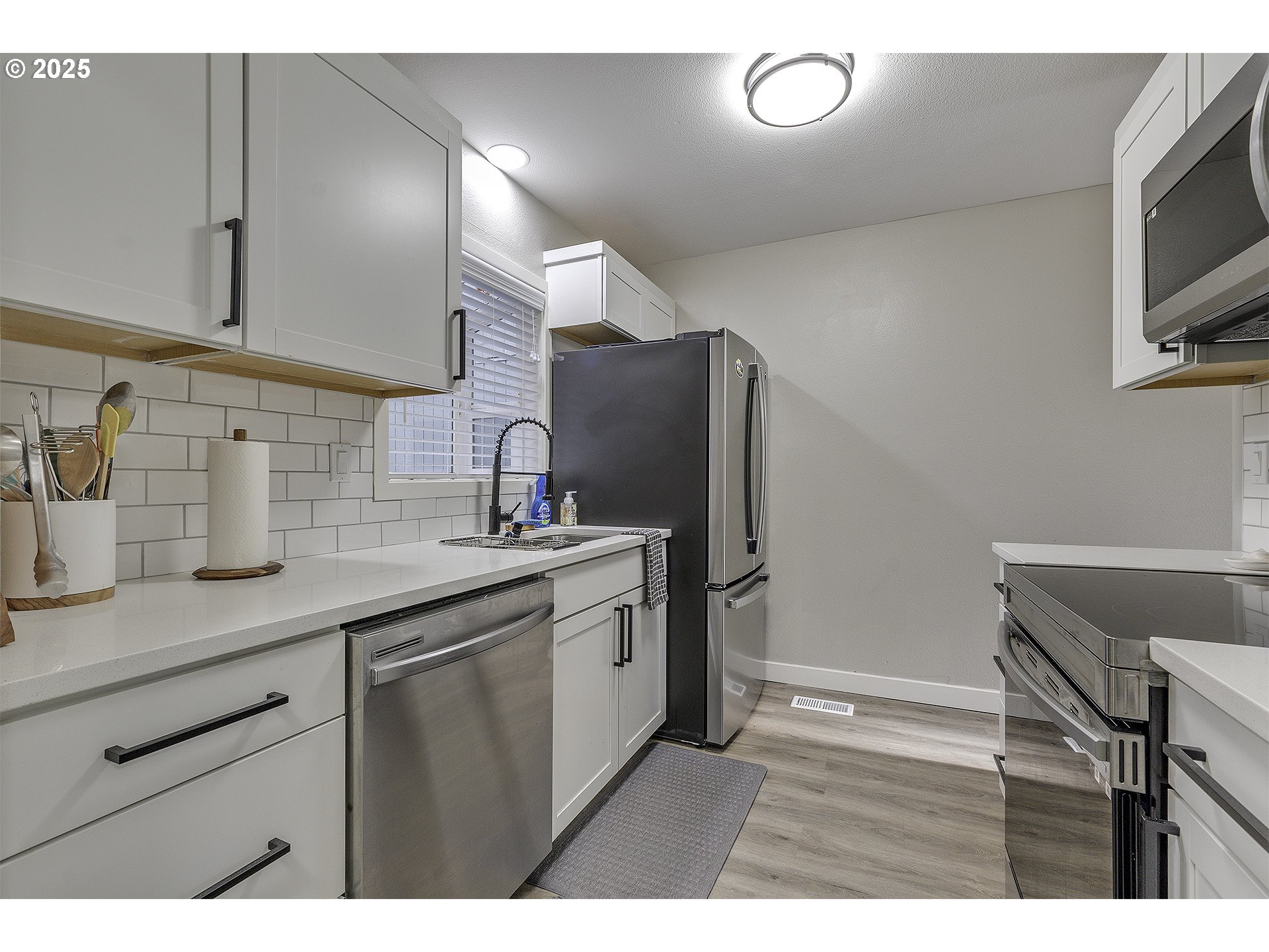 Photo #8: 665414318 Listing: Photo #8