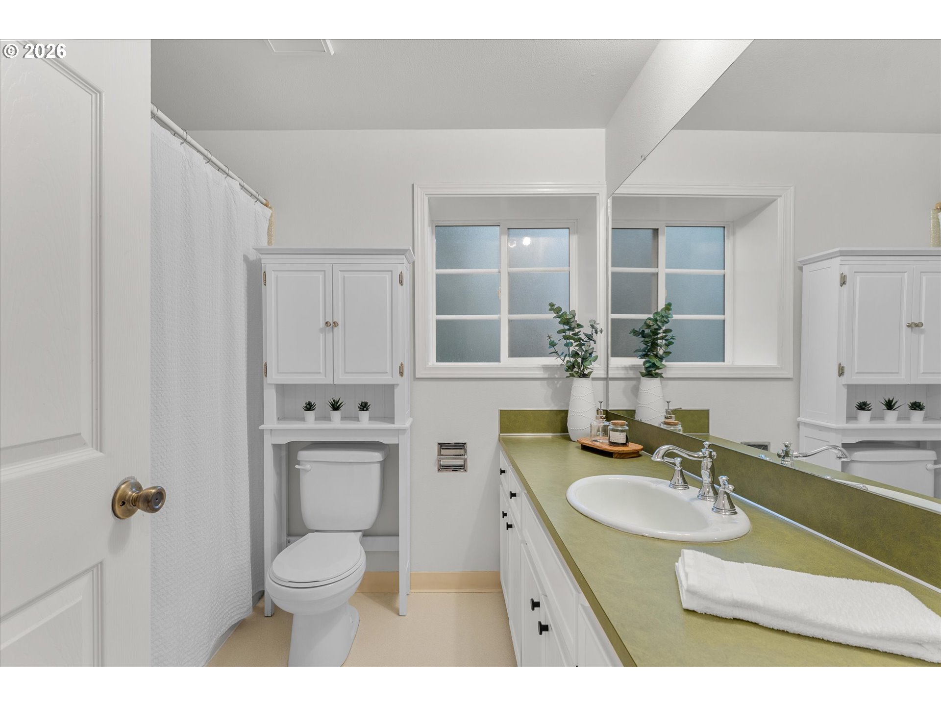 1721 HIGHLAND DR, Lake Oswego, OR, 97034