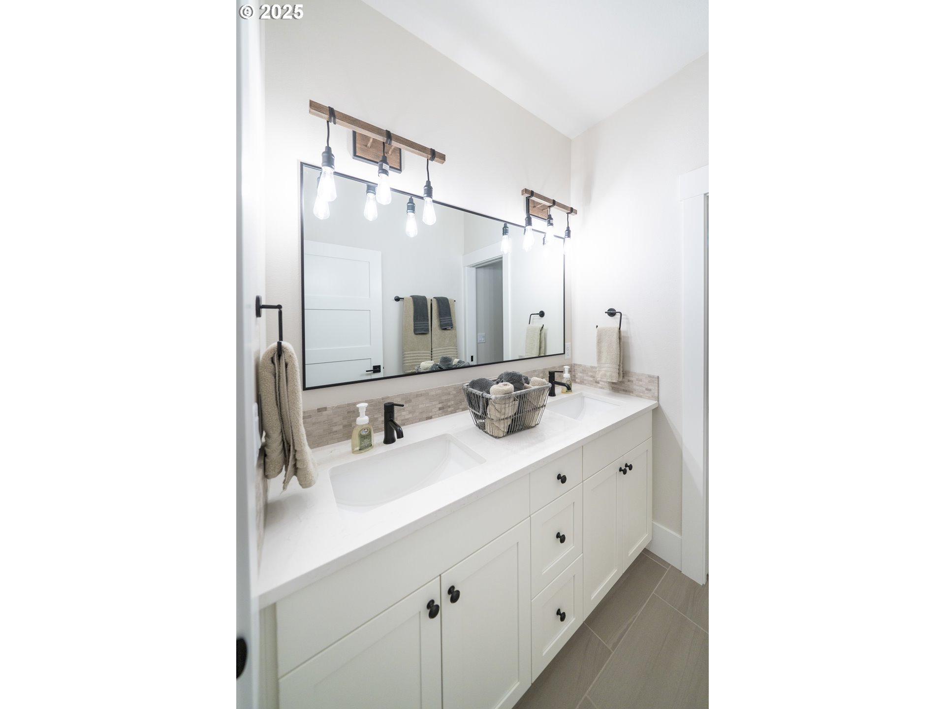 1931 13TH ST, West Linn, OR, 97068