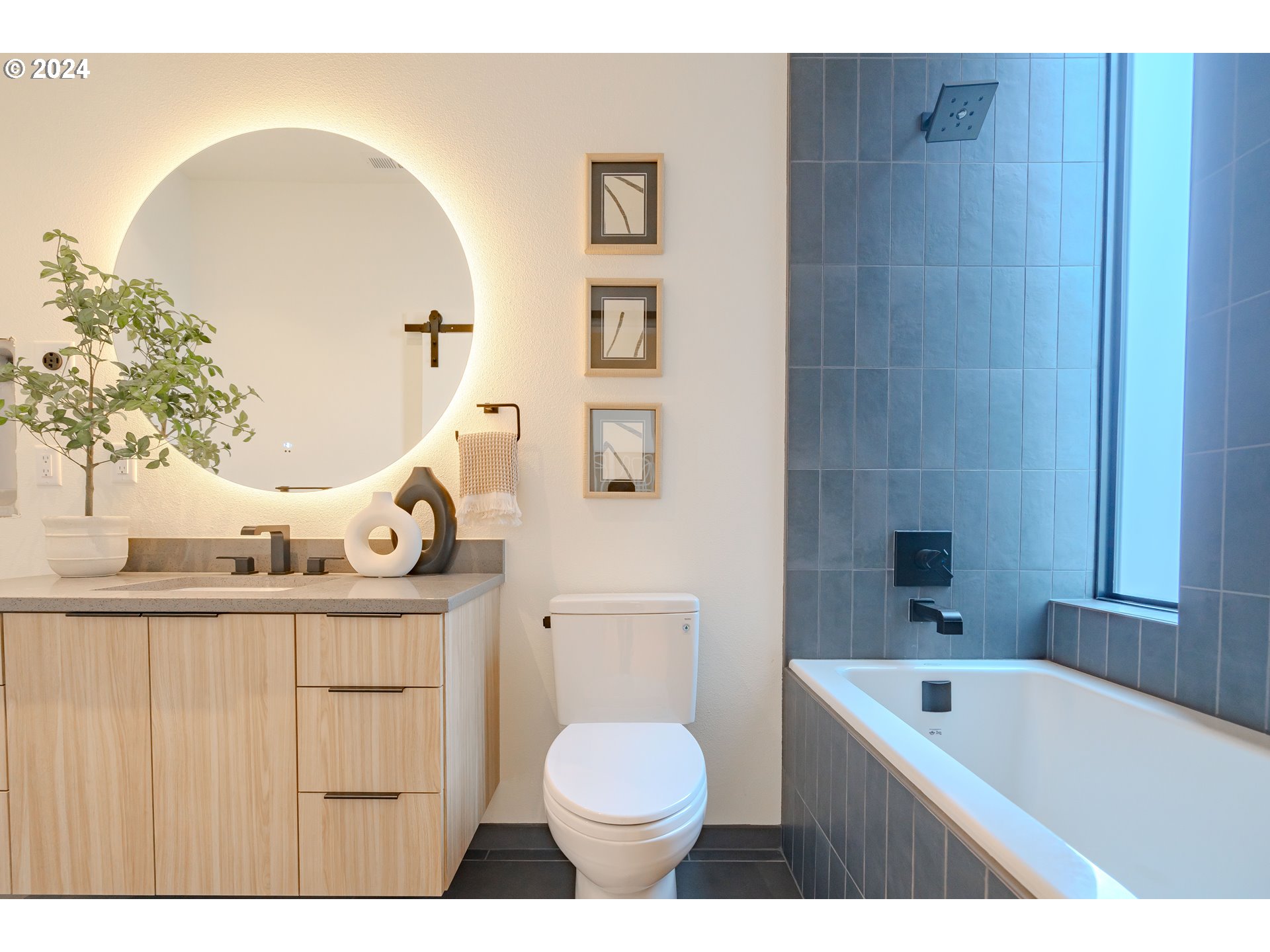 Photo #16: 667374870 Listing: Photo #16