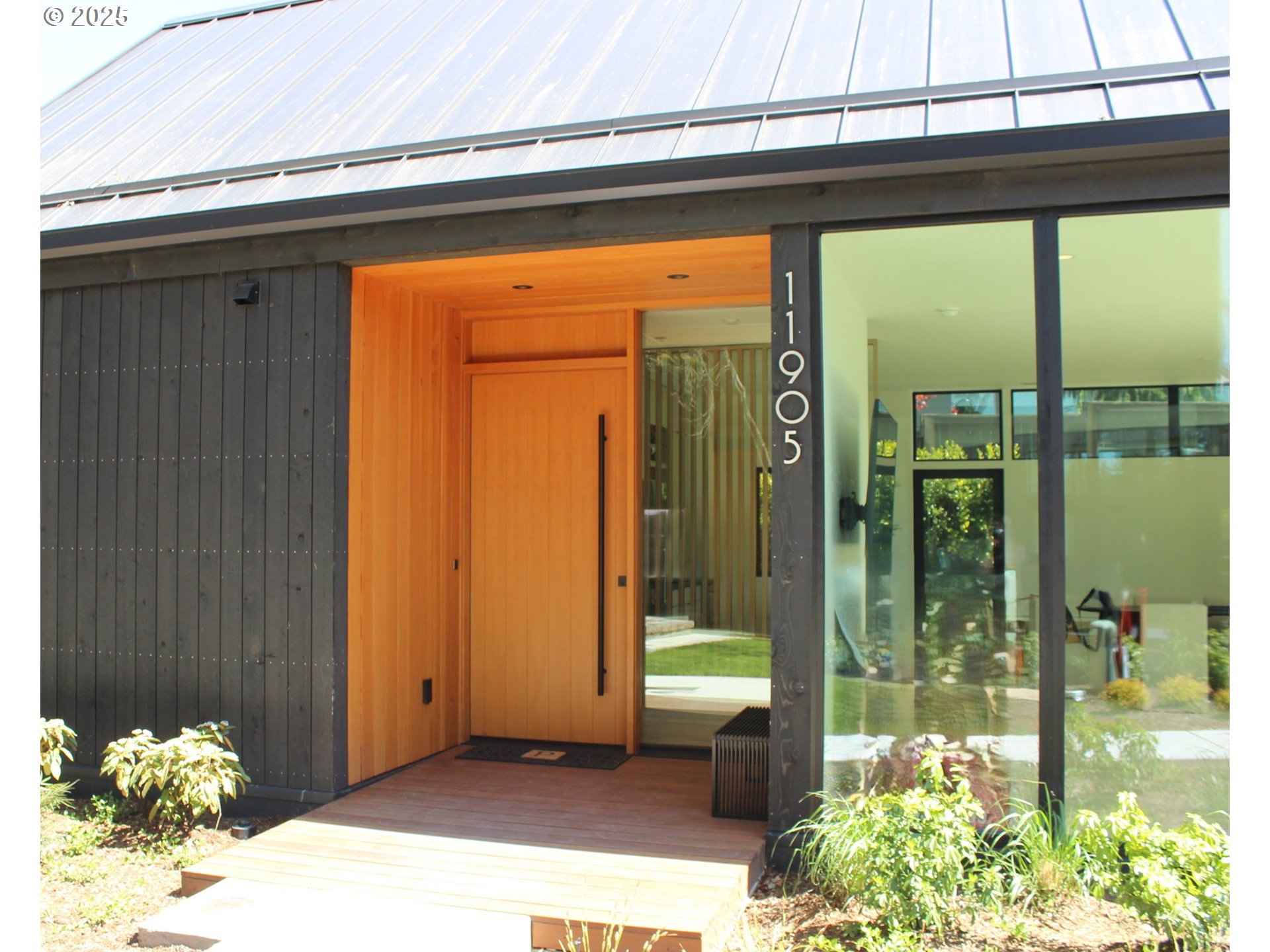 Photo #3: 667374870 Listing: Photo #3