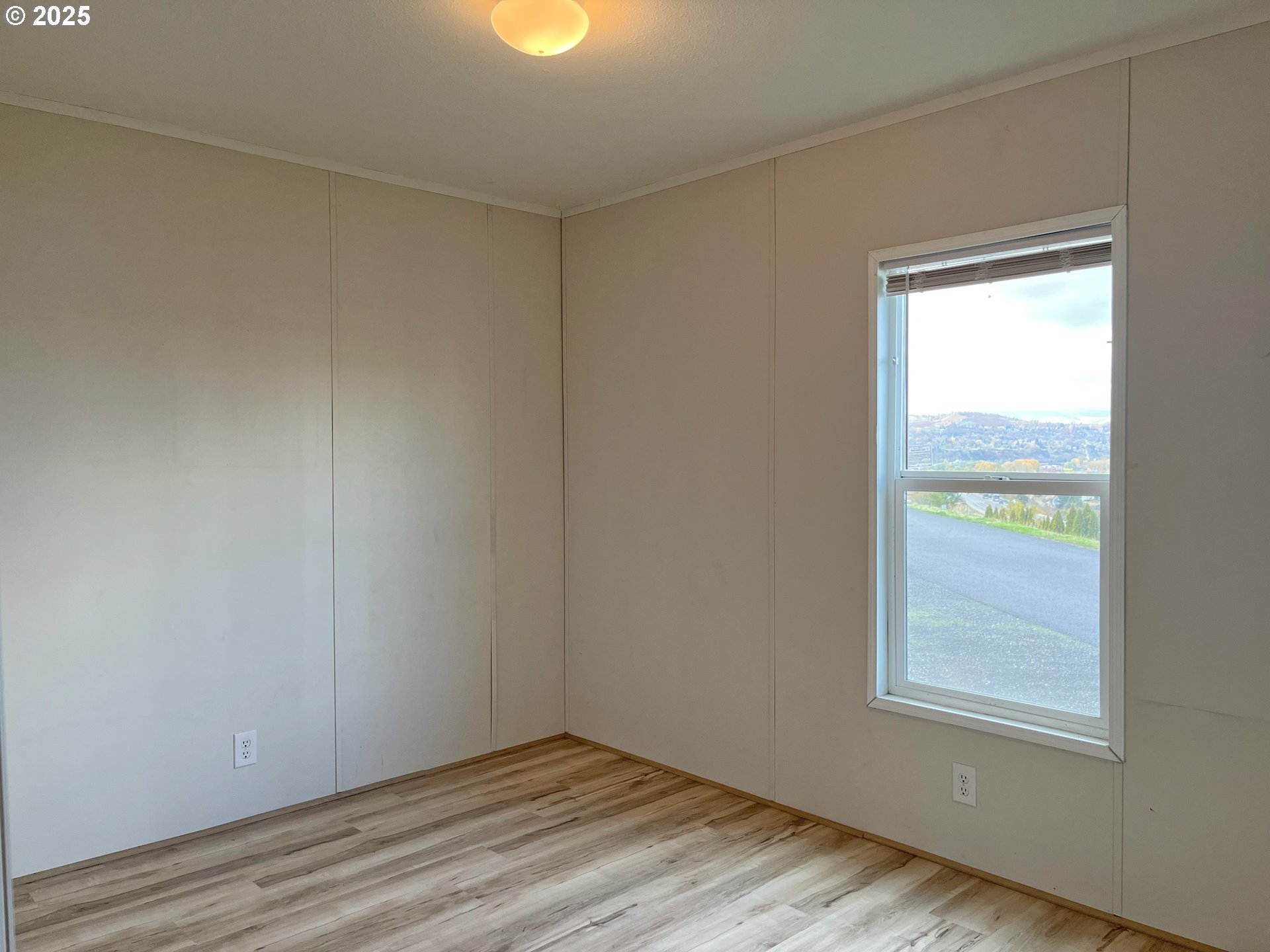3564 E 2nd ST UNIT 33, The Dalles, OR, 97058