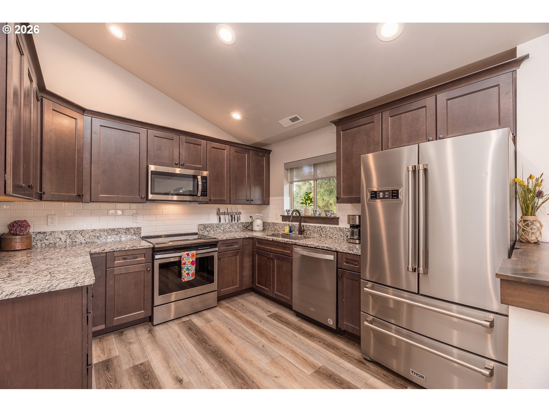 923 E DESPERADO TRL, Sisters, OR, 97759