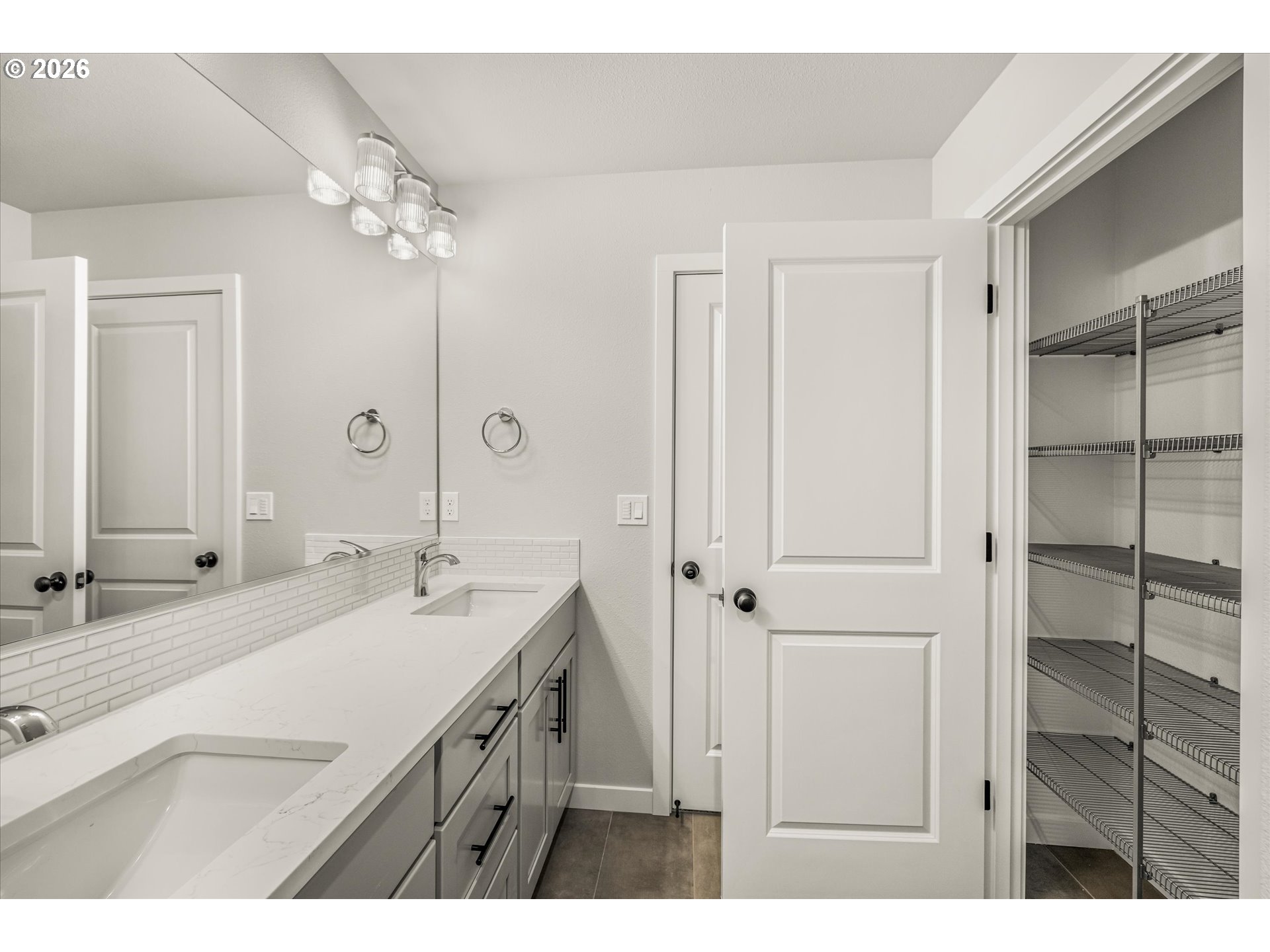 256 NW MAWRCREST AVE, Gresham, OR, 97030