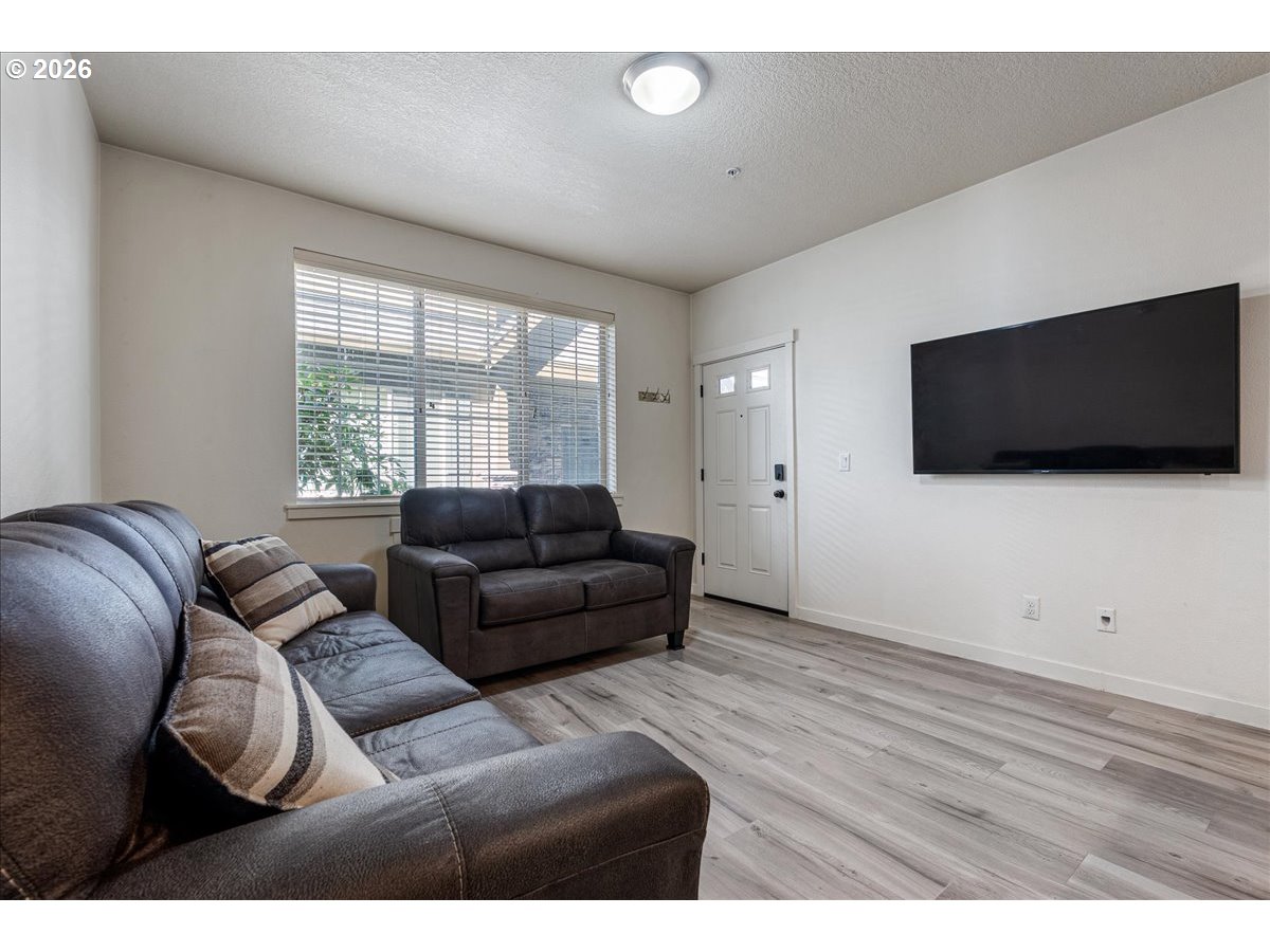 Photo #10: 670905094 Listing: Photo #10