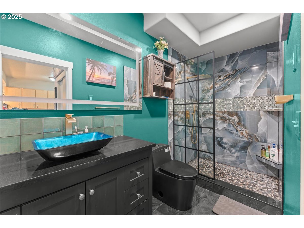 Photo #17: 671130951 Listing: Photo #17