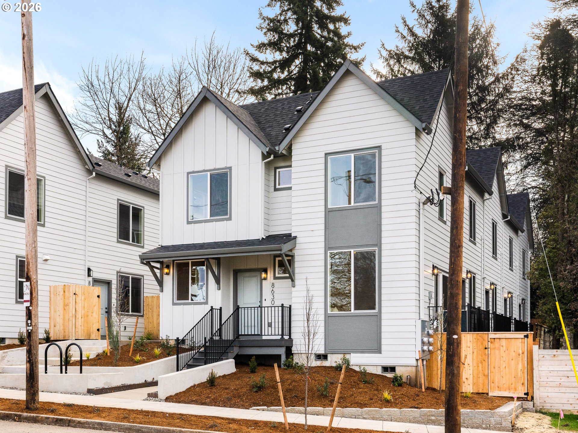 Photo #2: 671151934 Listing: Photo #2