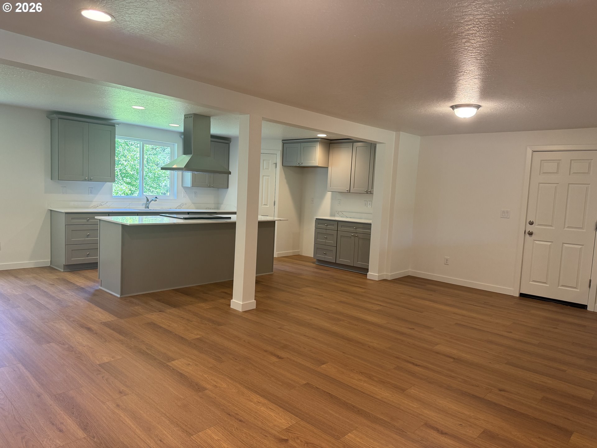 Property photo 5 of 33