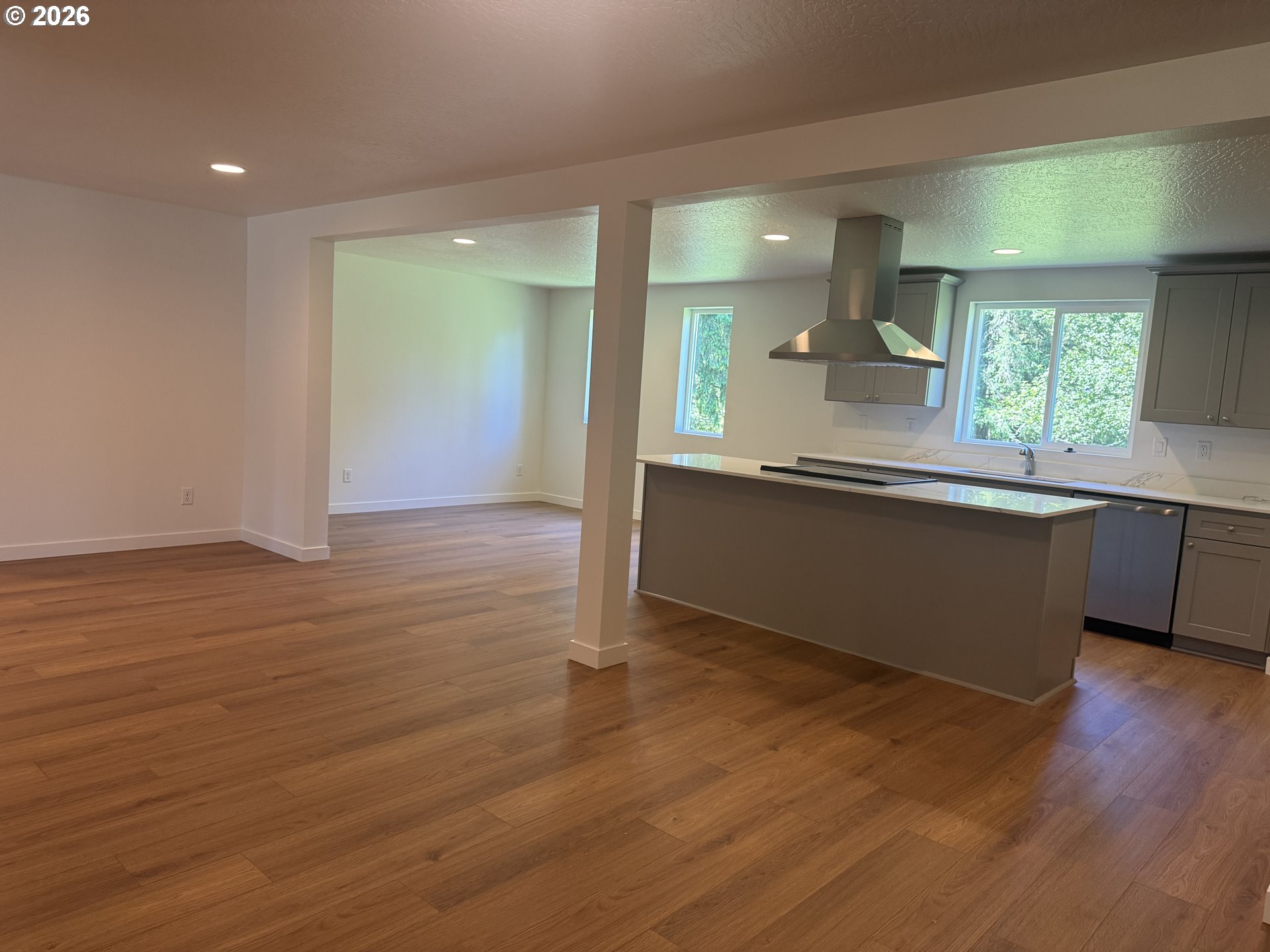 Property photo 6 of 33