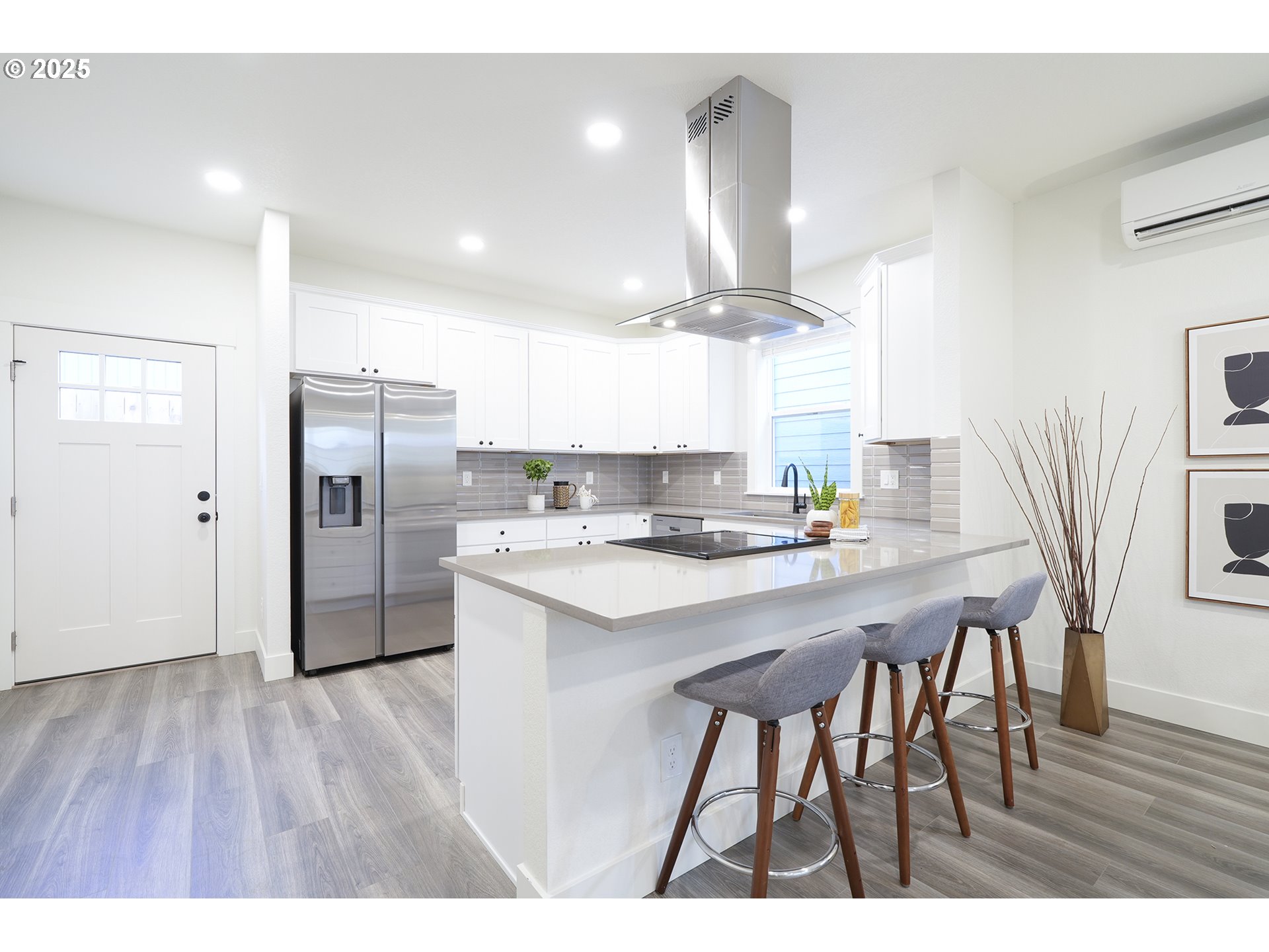 Photo #7: 671352621 Listing: Photo #7