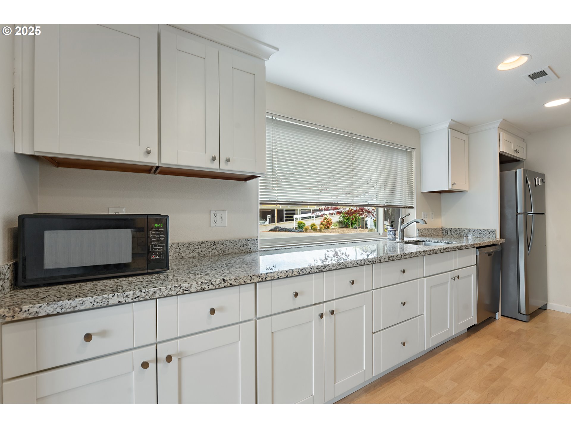 Photo #11: 671810928 Listing: Photo #11