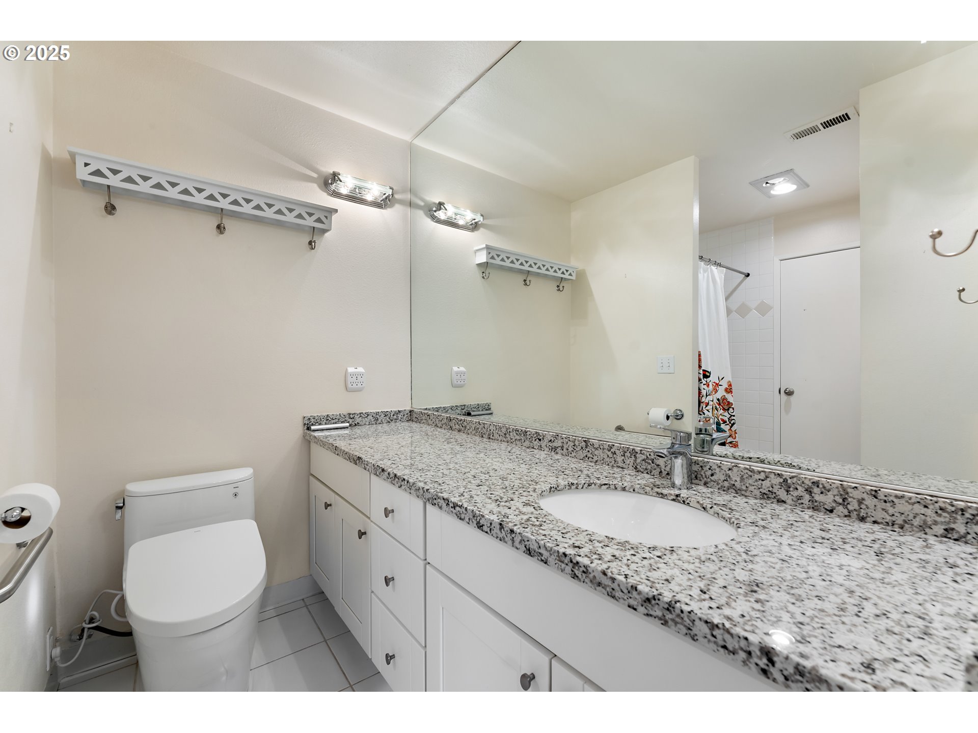 Photo #17: 671810928 Listing: Photo #17