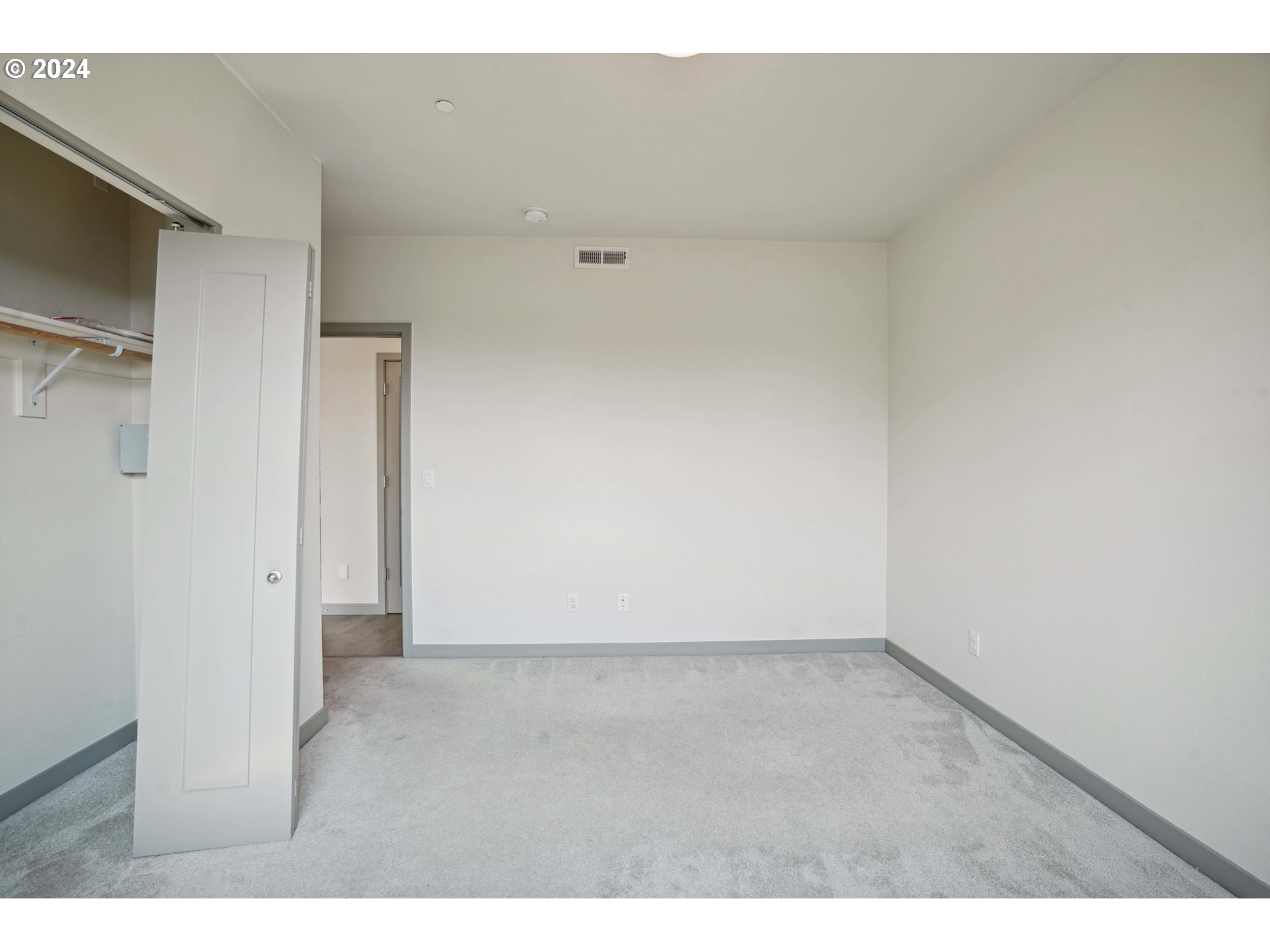 Photo #22: 672606941 Listing: Photo #22