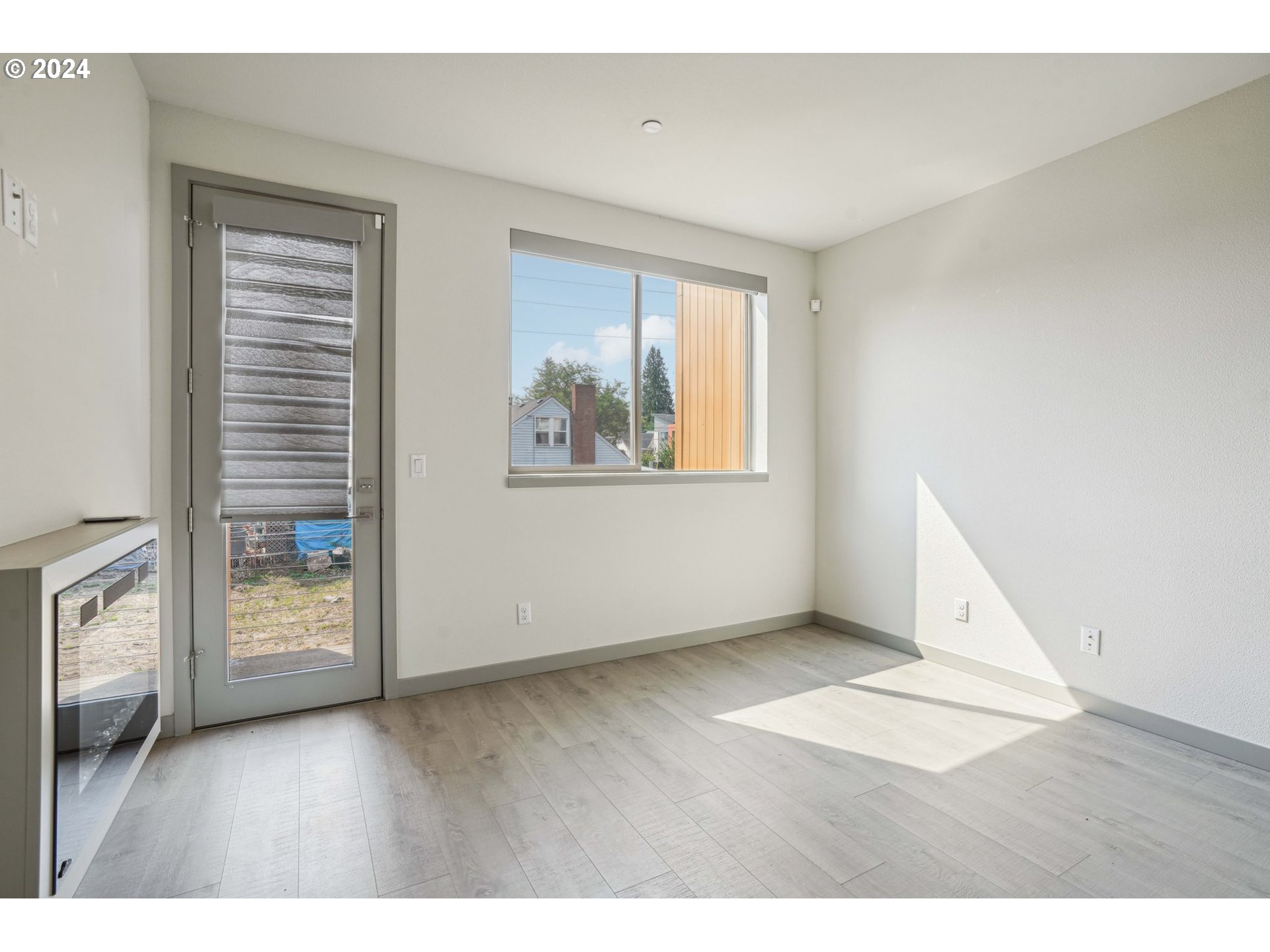 Photo #8: 672606941 Listing: Photo #8