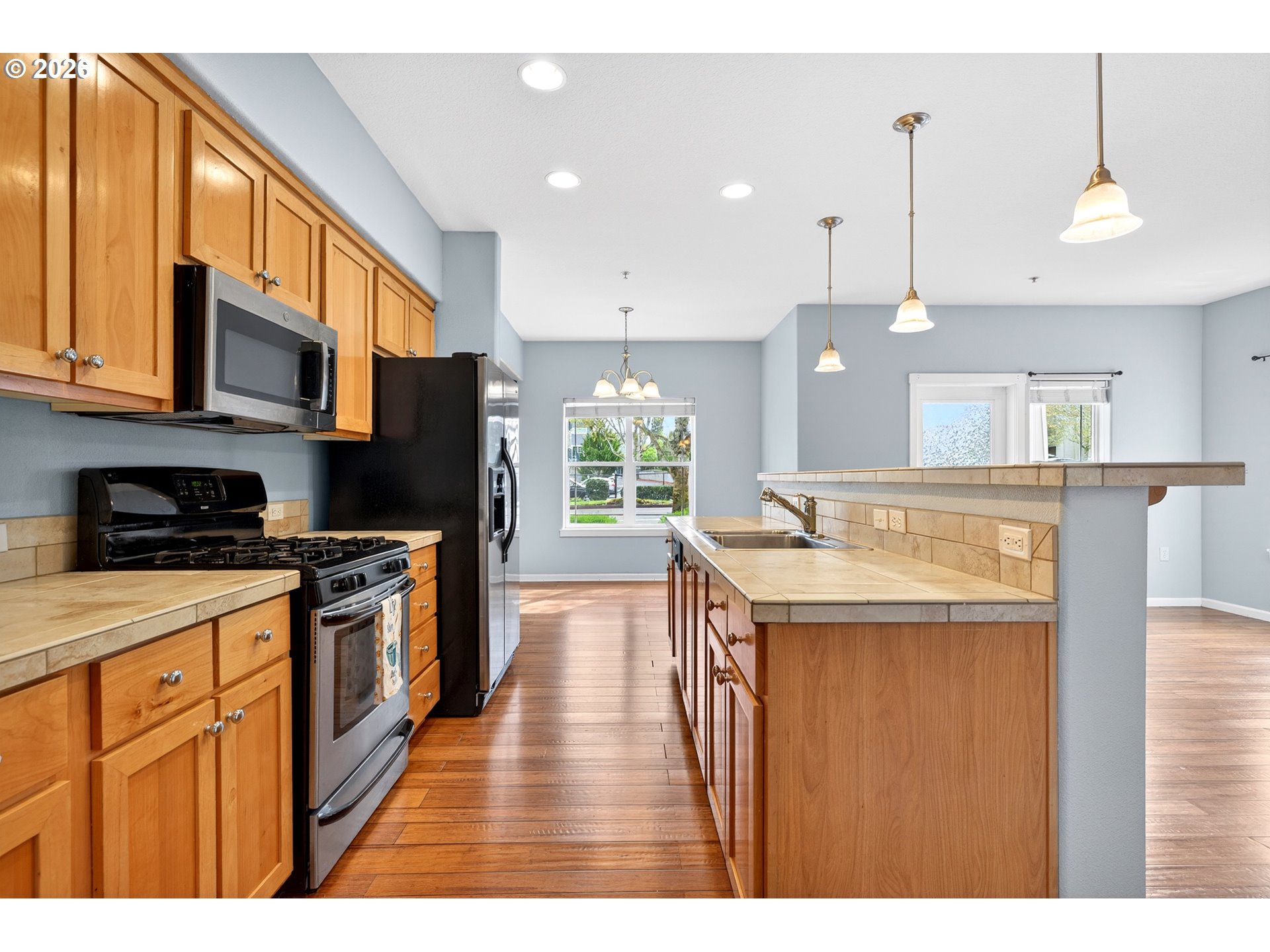 Photo #8: 673064992 Listing: Photo #8