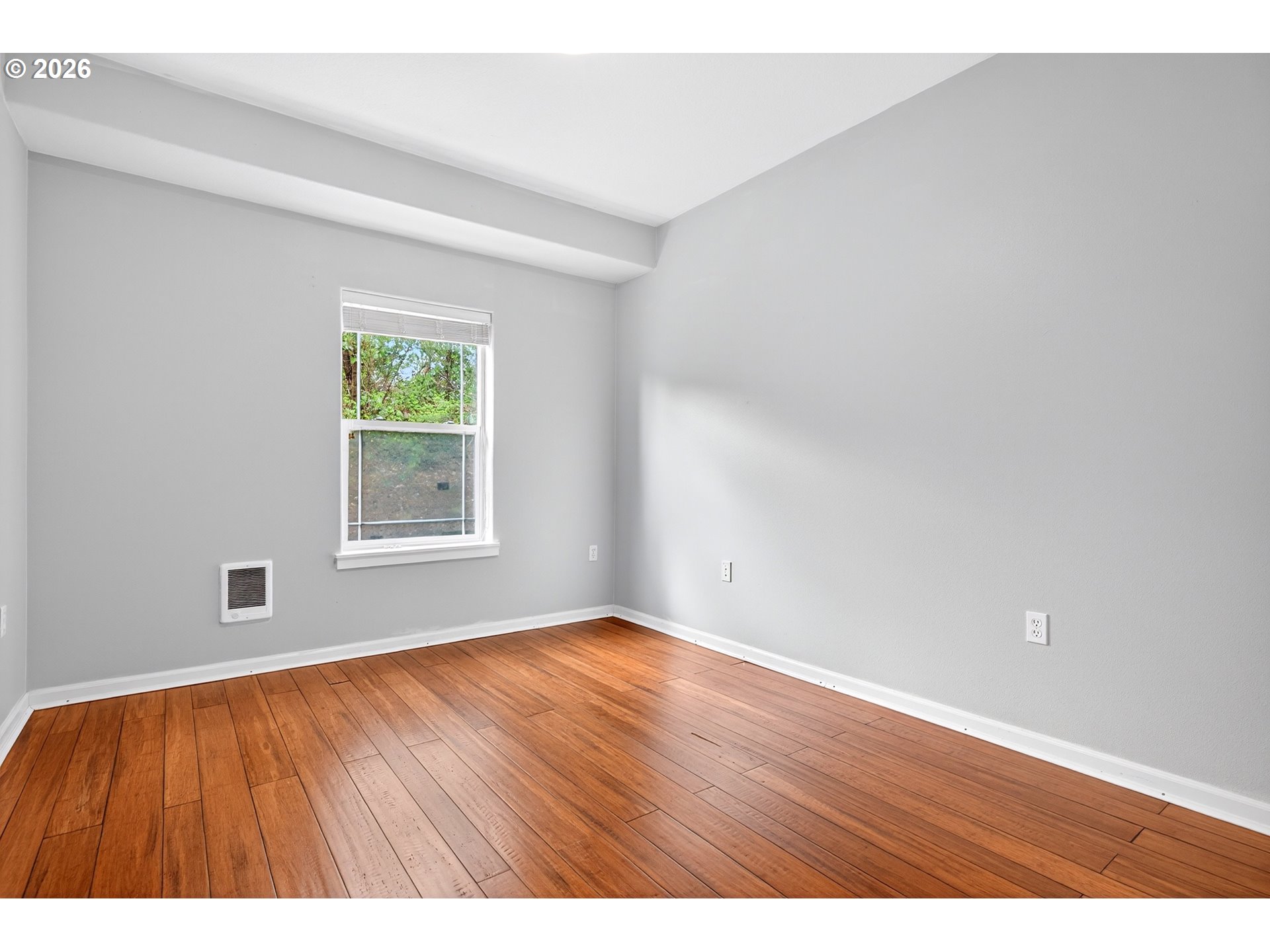 Photo #16: 673064992 Listing: Photo #16