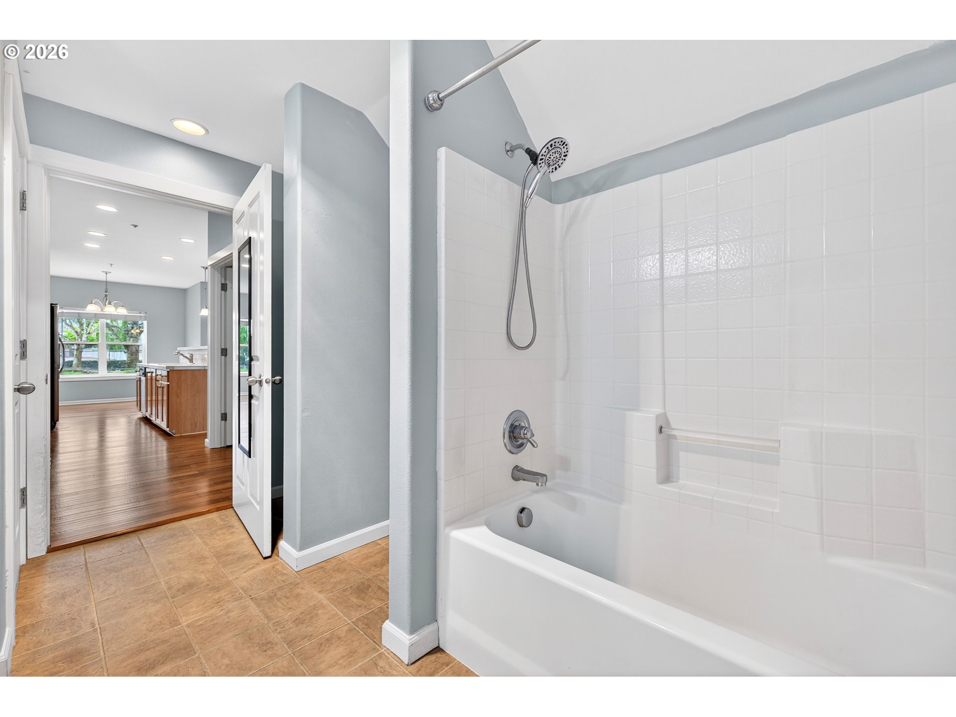 Photo #21: 673064992 Listing: Photo #21