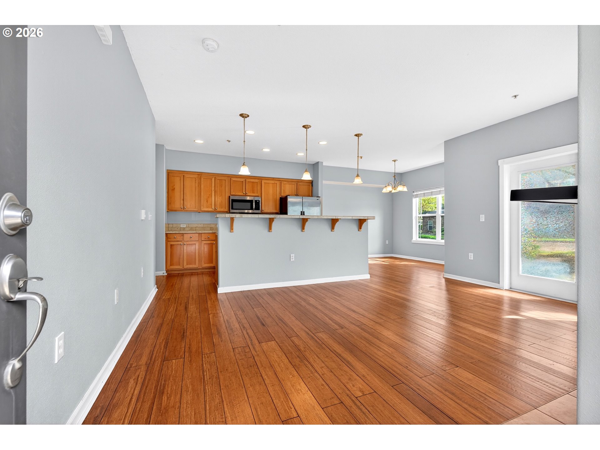 Photo #2: 673064992 Listing: Photo #2