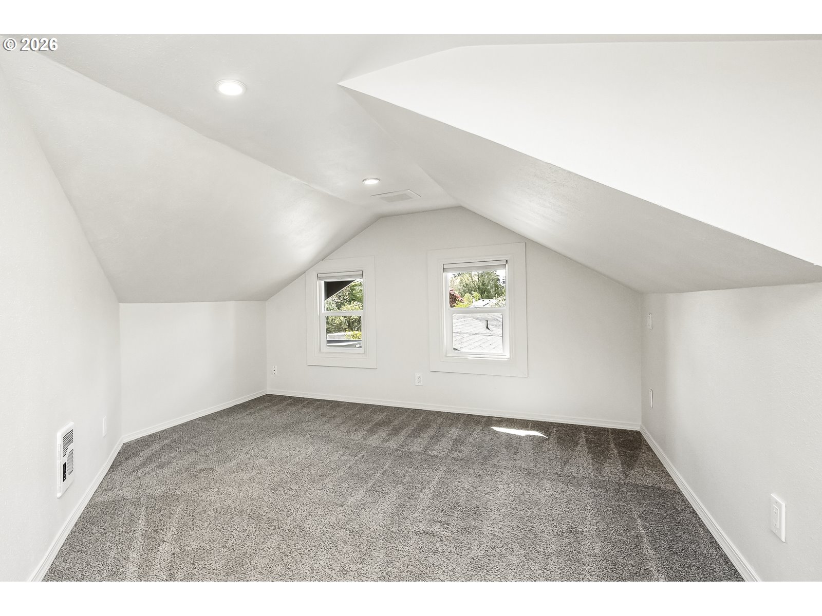 1020 NE 71ST AVE, Portland, OR, 97213