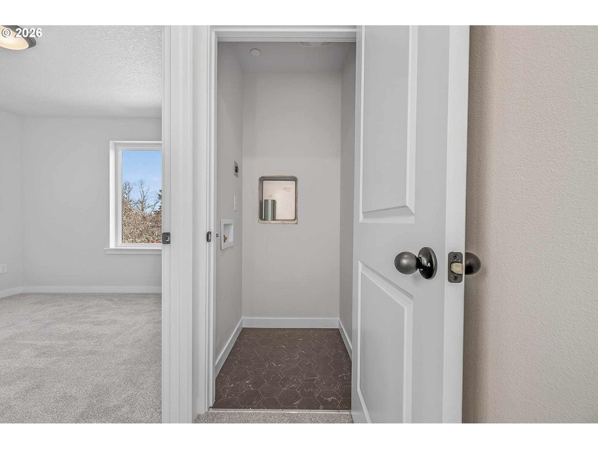 Photo #22: 673474911 Listing: Photo #22