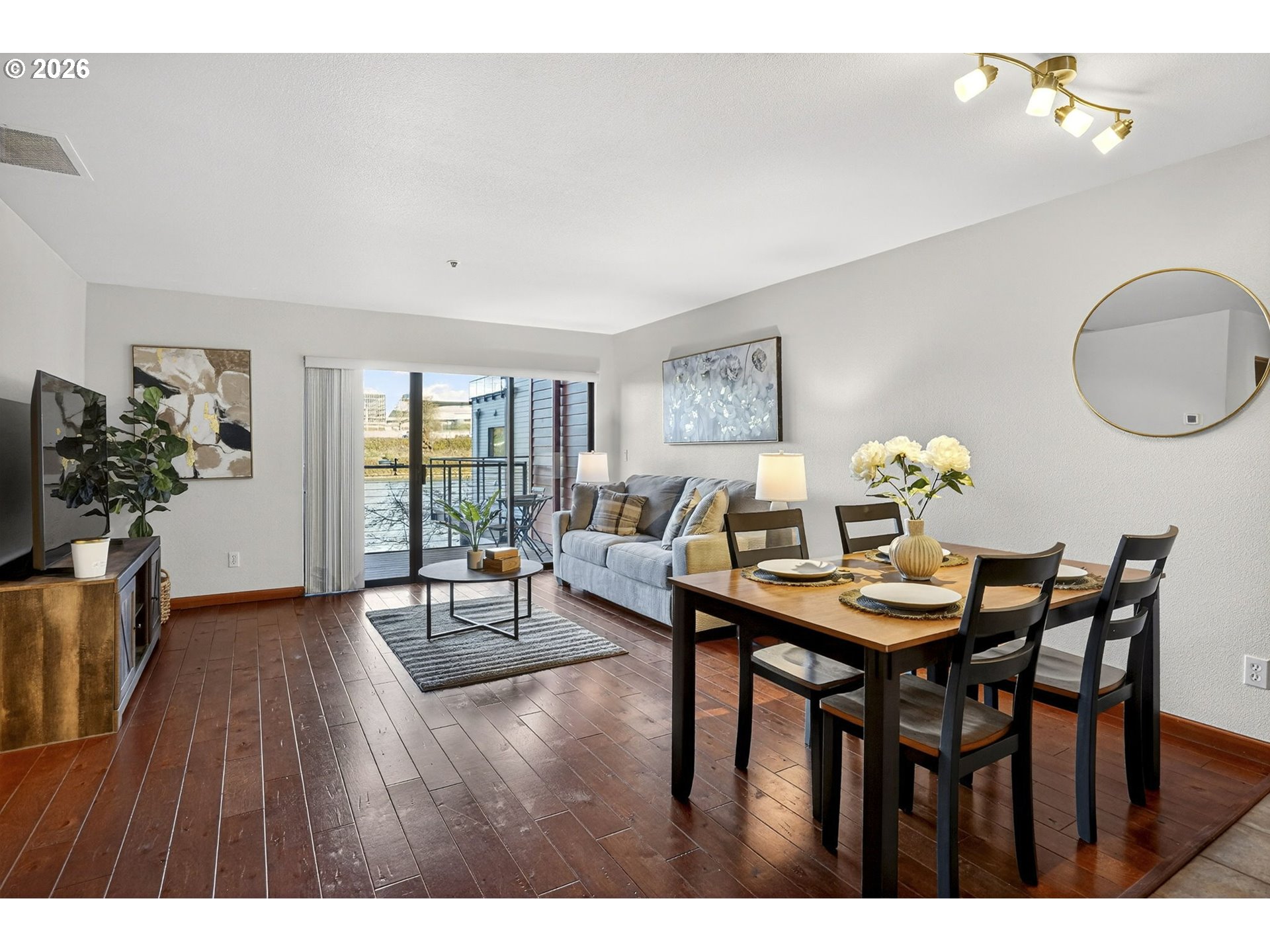 Photo #11: 673924571 Listing: Photo #11