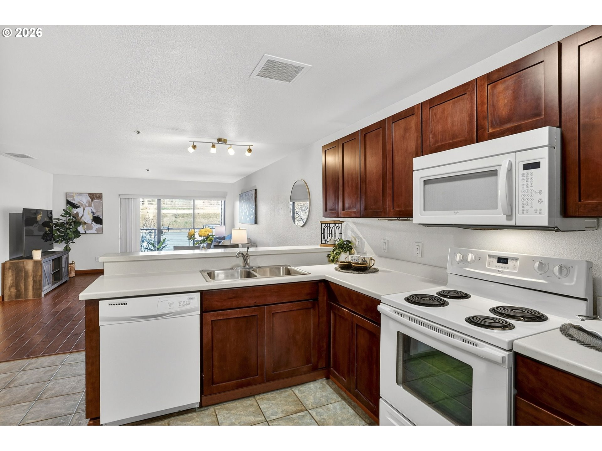 Photo #13: 673924571 Listing: Photo #13