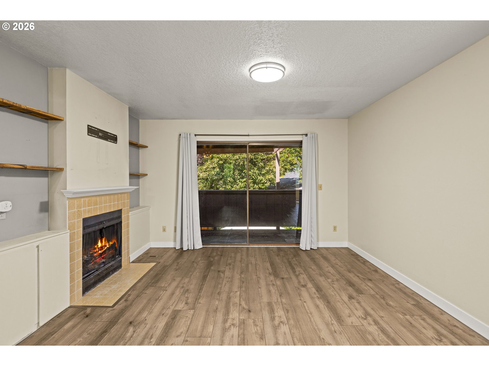 Photo #16: 674121089 Listing: Photo #16