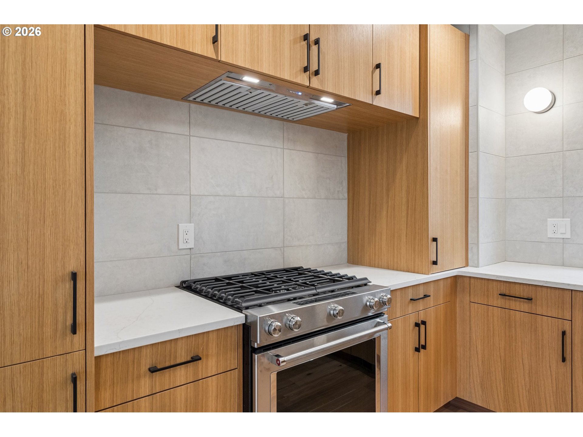 Photo #11: 674529452 Listing: Photo #11
