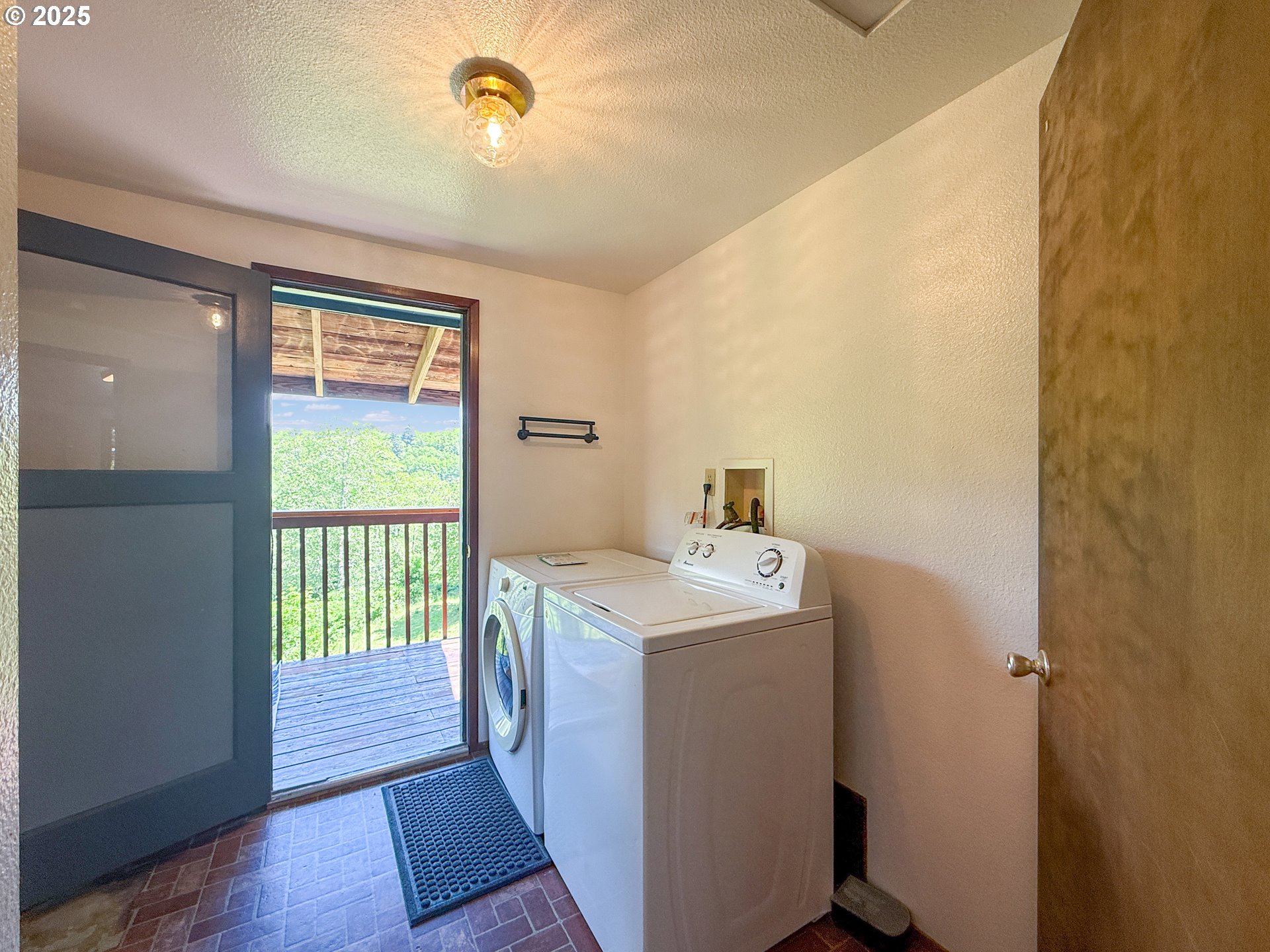 96134 FOXGLOVE WAY, Brookings, OR, 97415