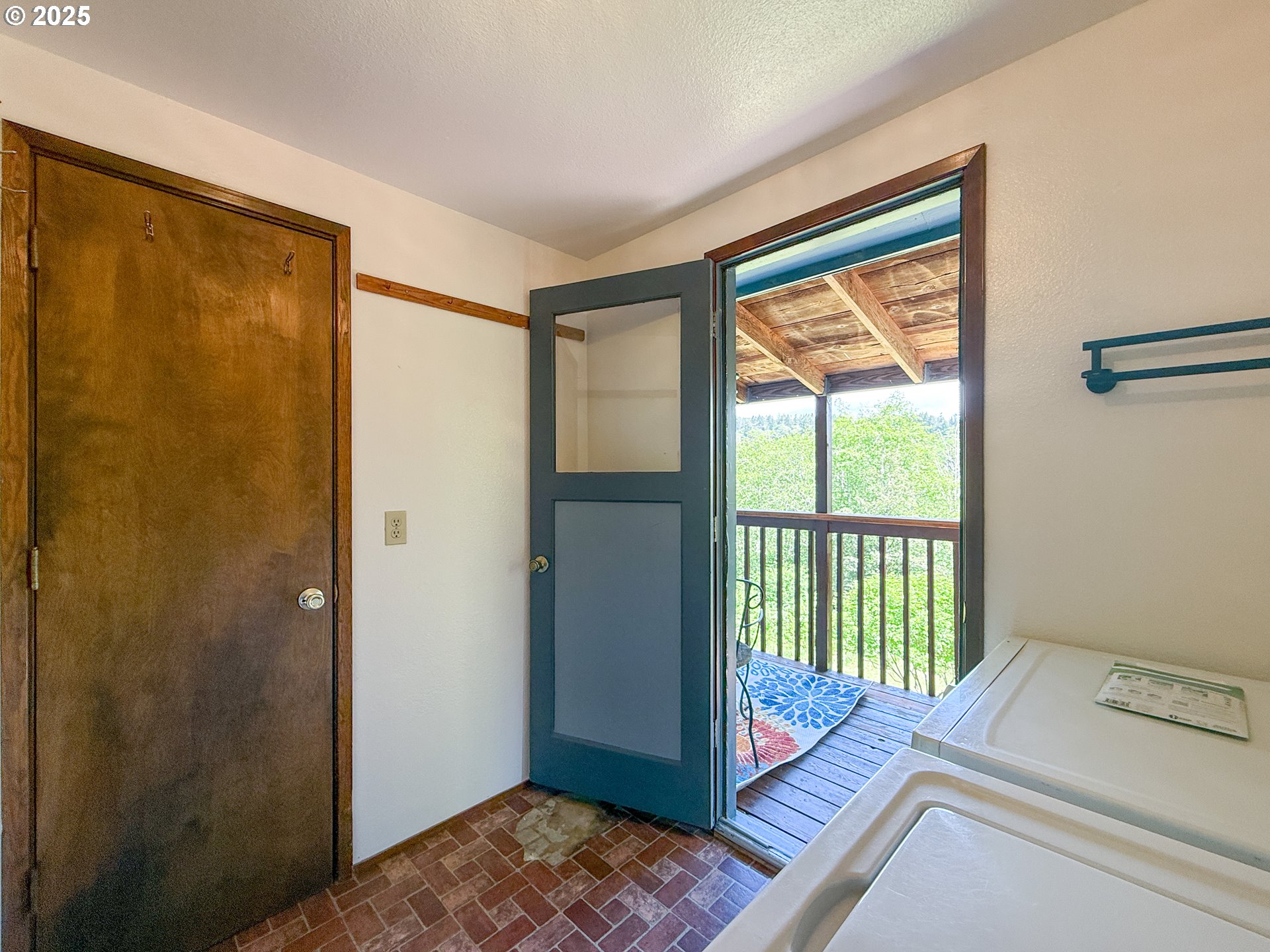 96134 FOXGLOVE WAY, Brookings, OR, 97415