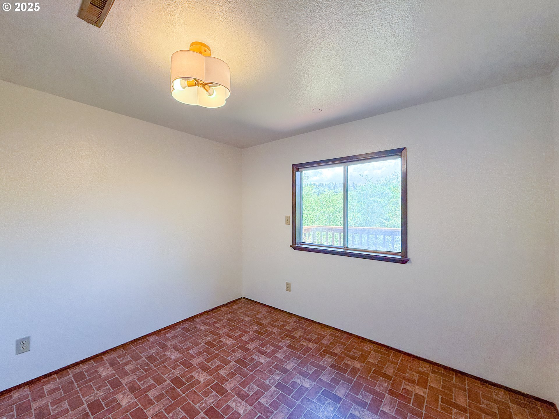 96134 FOXGLOVE WAY, Brookings, OR, 97415