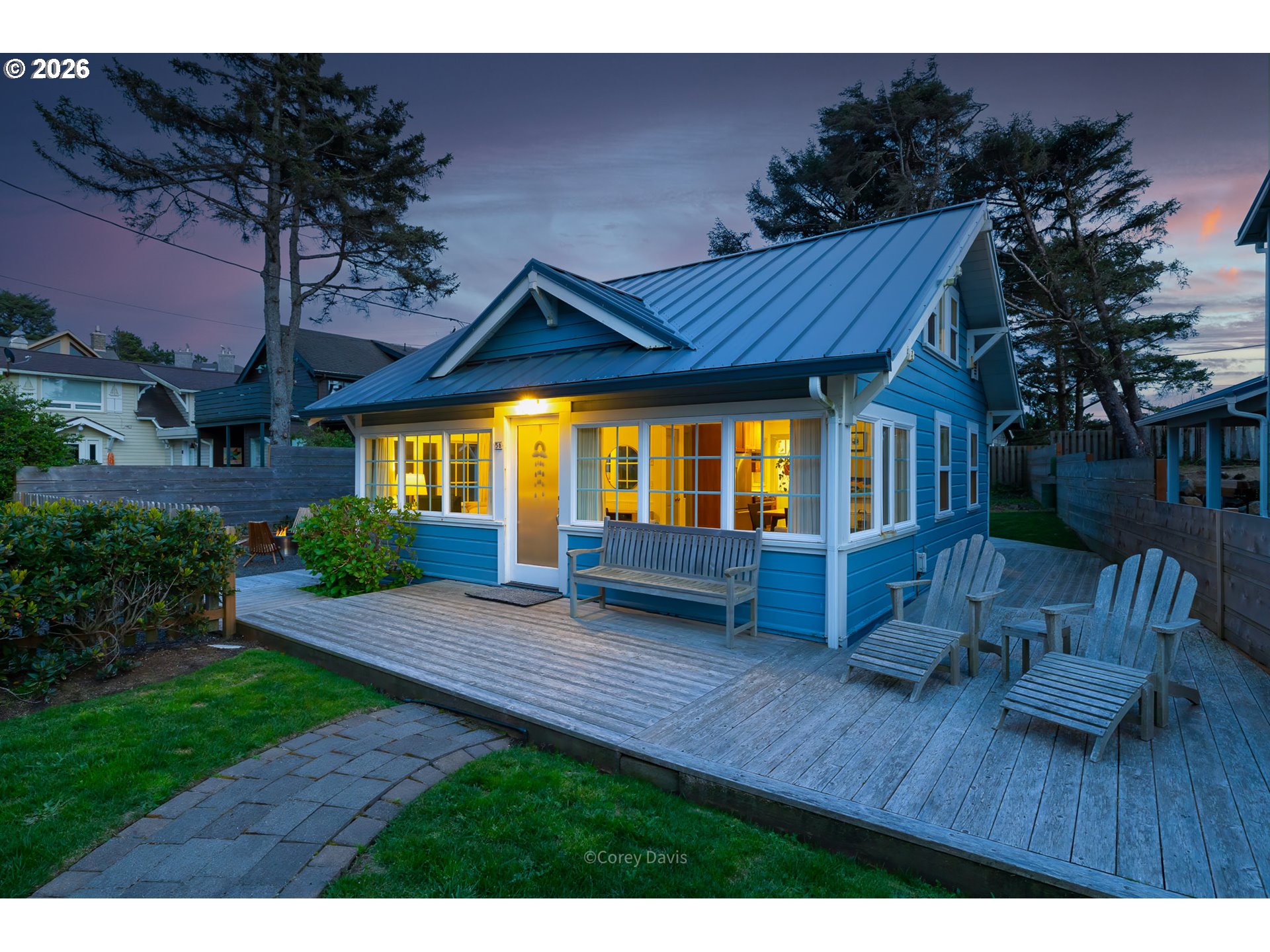 207 E VAN BUREN ST, Cannon Beach, OR, 97110