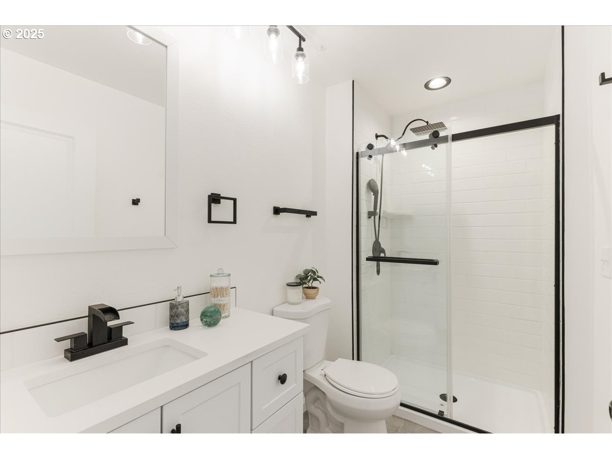 14041 NW MASON HILL RD, North Plains, OR, 97133