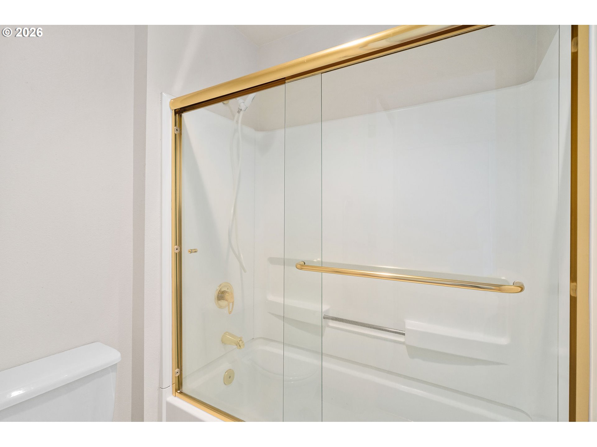 Photo #11: 676026952 Listing: Photo #11