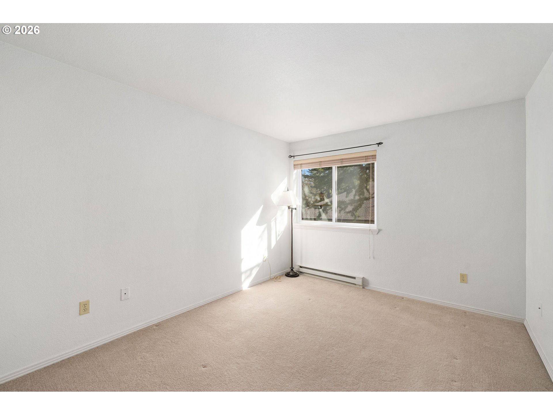 Photo #4: 676026952 Listing: Photo #4