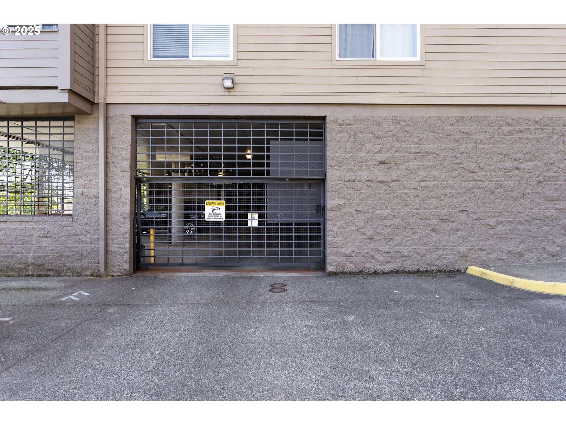 Photo #36: 676117326 Listing: Photo #36