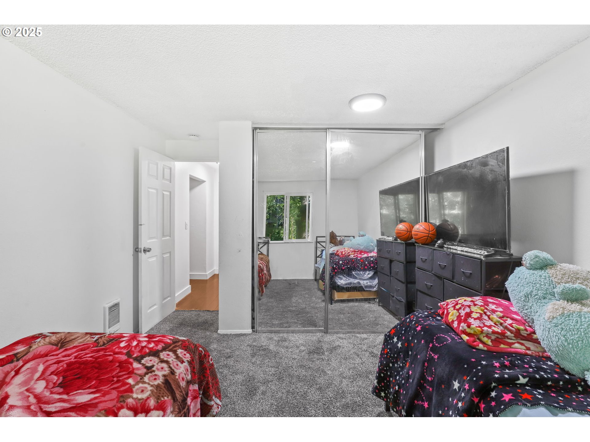 Photo #16: 676307793 Listing: Photo #16