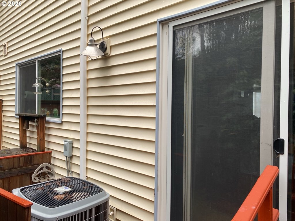 Photo #4: 676372196 Listing: Photo #4