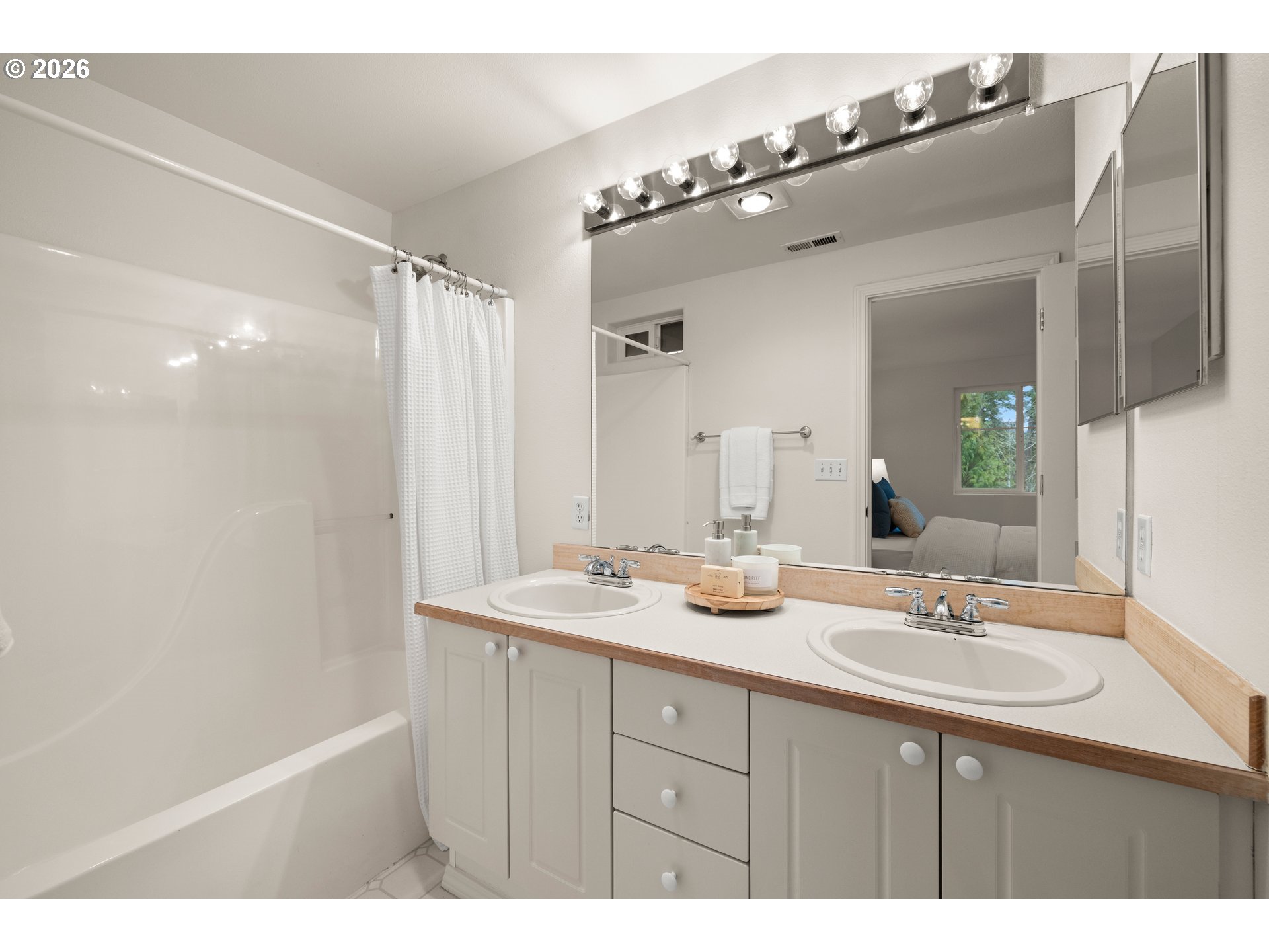 Photo #21: 676776201 Listing: Photo #21